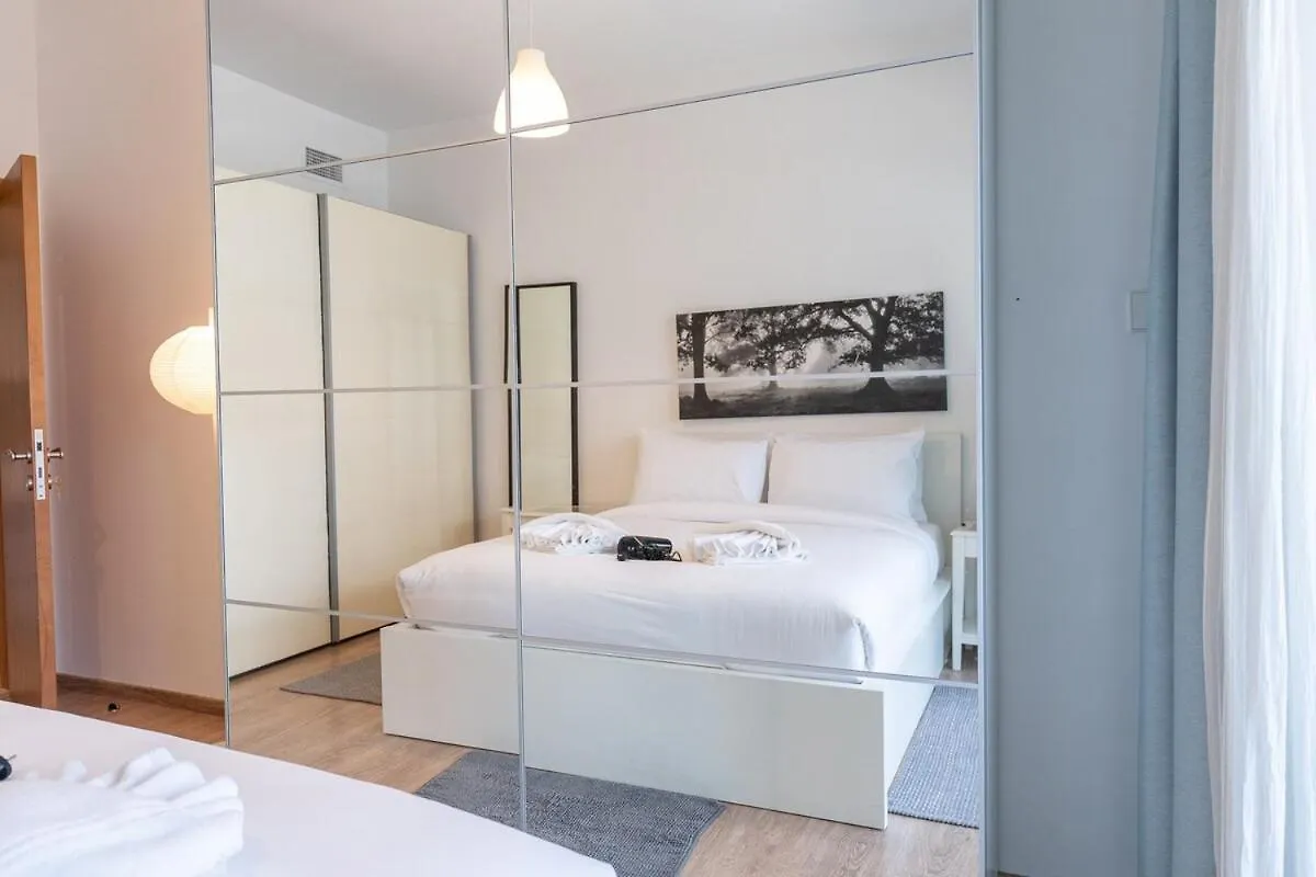 Marina'S Cozy Retreat For Two Apartment Dubai