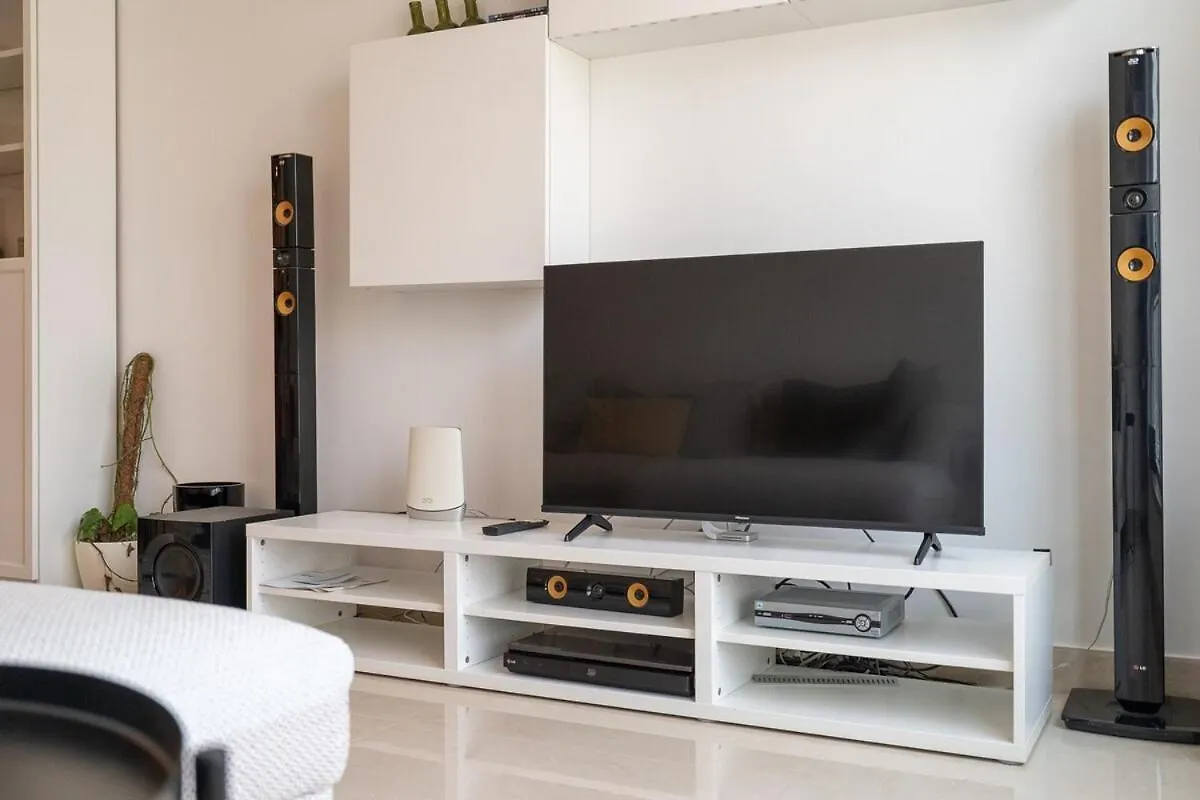 Marina'S Cozy Retreat For Two Apartment Dubai